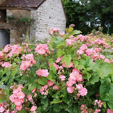 Chambre D'Hote Courtoux Saint-Denis-sur-Sarthon Exteriér fotografie