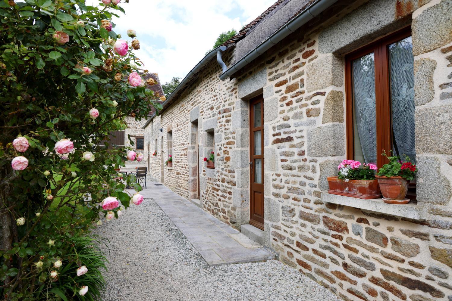 Chambre D'Hote Courtoux Saint-Denis-sur-Sarthon Exteriér fotografie